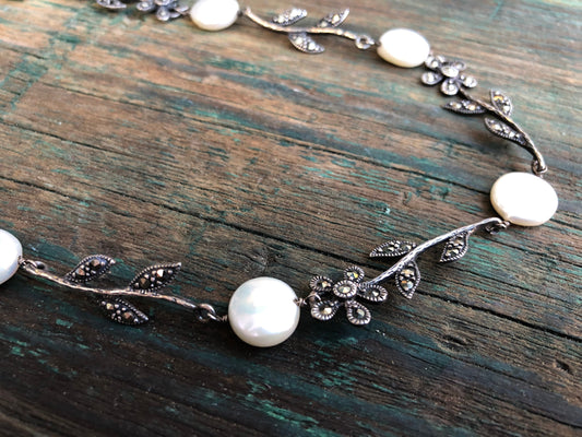 Beautiful Disc Pearl & Sterling Silver with Marcasite Flower and Leaf Vine Link Necklace