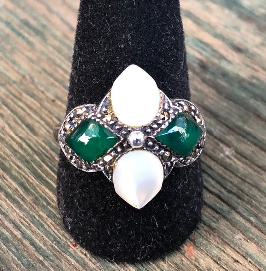 Vintage At Deco Sterling Silver, Marcasite, Chrysoprase & Mother of Pearl Ring