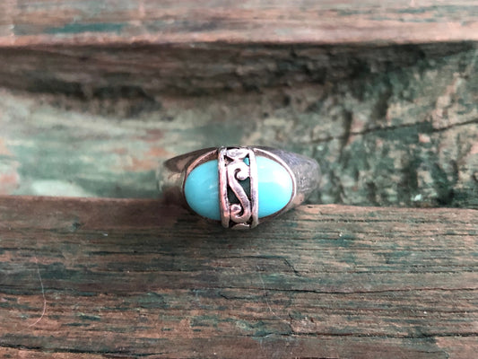 Vintage Sterling Silver & Turquoise Flourish Ring