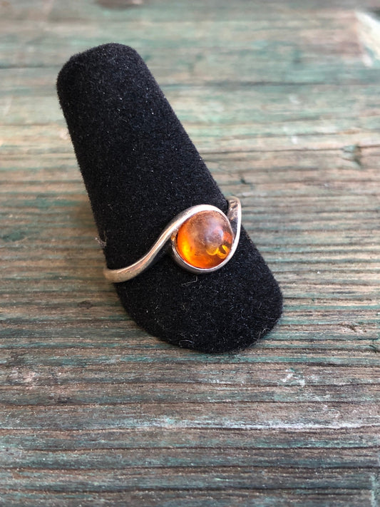 Vintage Sterling Silver Baltic Amber Ring