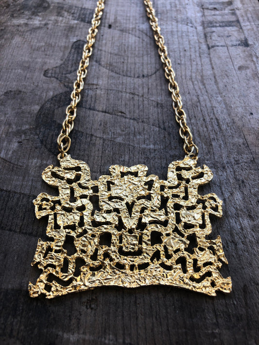 Unique Vintage Cut Shiny Gold Large Pendant Necklace