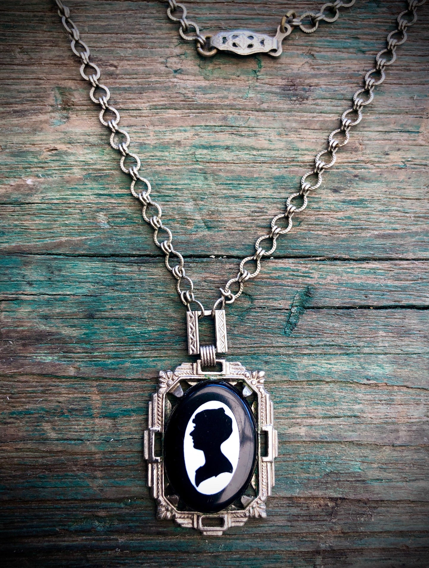 Antique Embossed Silver Art Deco Set Black & White Art Glass Cameo Necklace