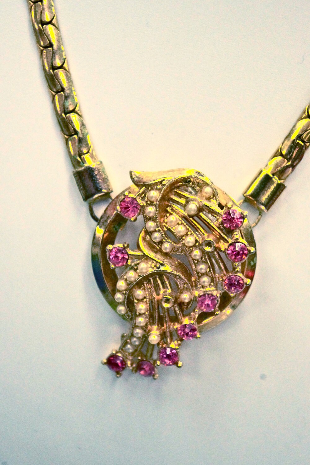 Vintage 1950's Pink Crystal Rhinestone & Seed Pearl Art Deco Gold Pendant Chevron Necklace