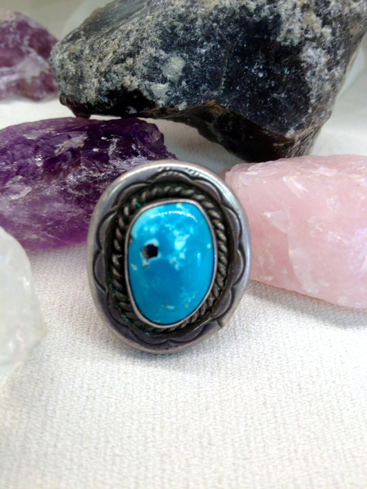 Beautiful Vintage Sterling Silver & Turquoise Cabochon Native American Southwest Ring