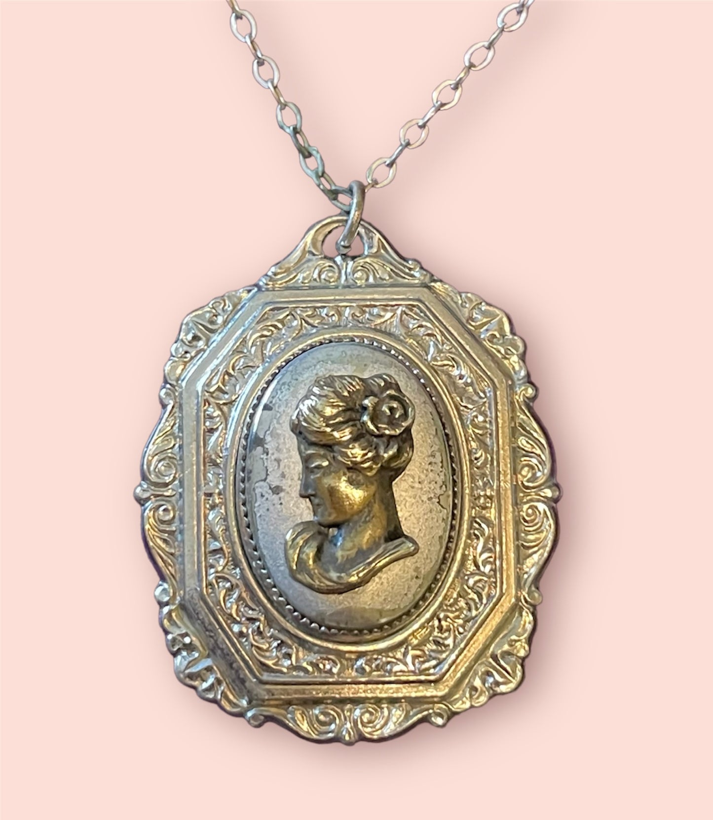 Mixed Metal Cameo Flourish Art Nouveau Vintage Necklace